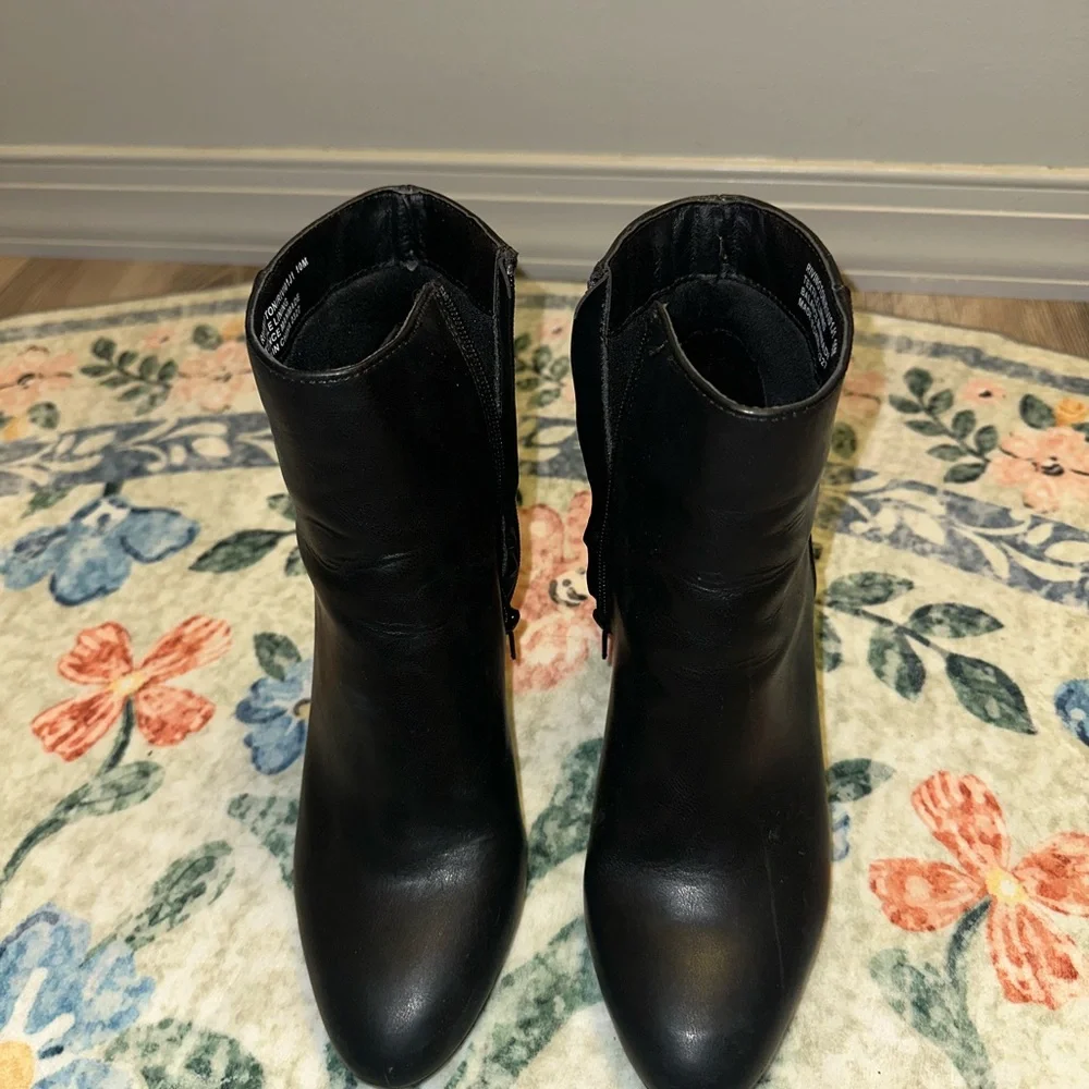 Madden Girl Black Ankle Booties - Picture 2 of 4